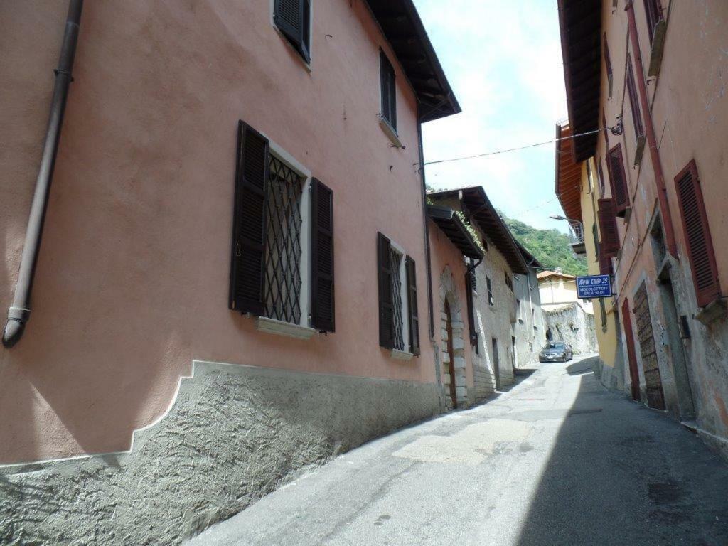 B&B Zia Lina Dongo Esterno foto