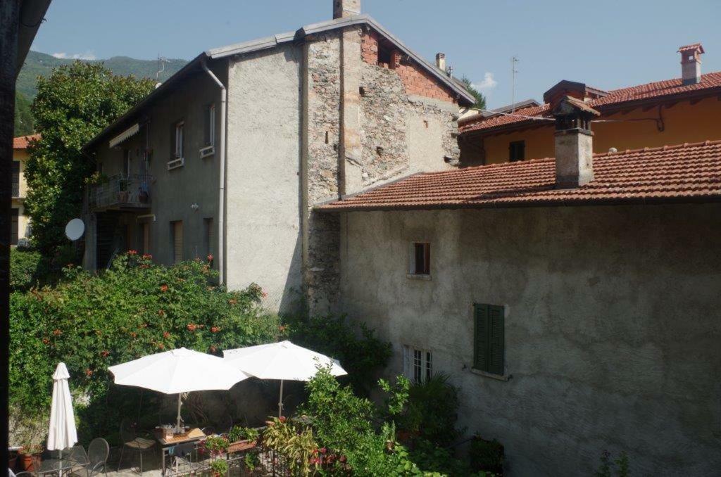 B&B Zia Lina Dongo Esterno foto